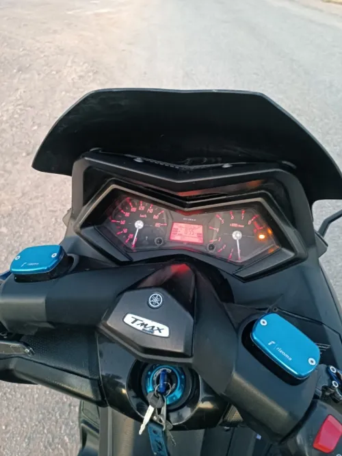 YAMAHA TIMAX 2015