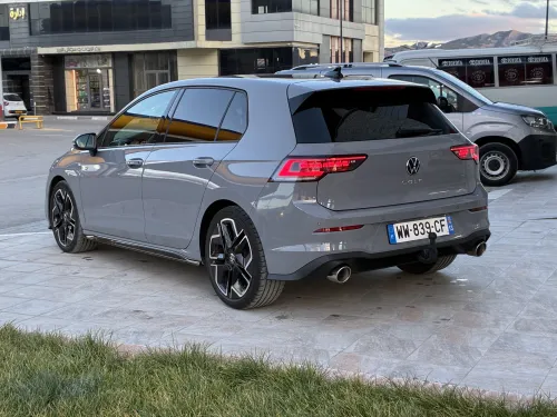 Volkswagen Golf 8 2024 R-Line