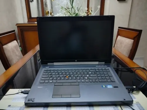 HP elitbook 8770w workstation 