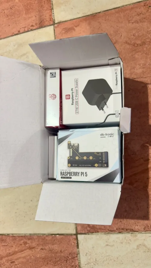 Raspberry Pi 5 4GB Kit