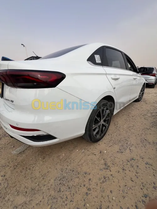 Geely Emgrand 2024 
