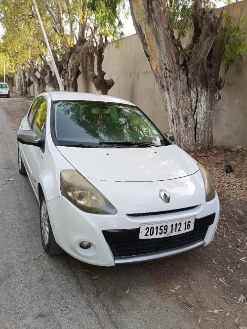 Renault Clio 3 2012 Night and Day