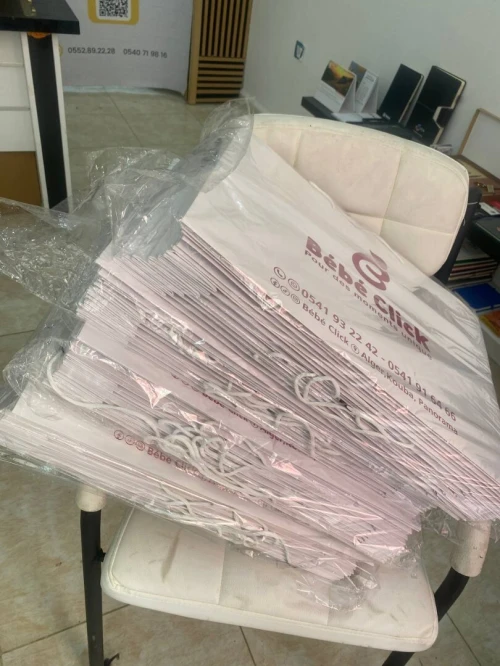Boostez votre Image de Marque avec nos Sacs & Tote Bags Personnalisés