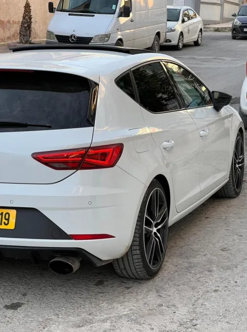 Seat Leon 2019 Cupra copper