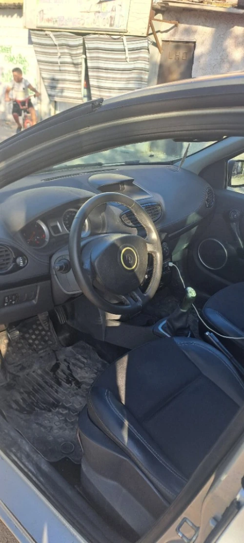 Renault Clio 3 2012 Night and Day