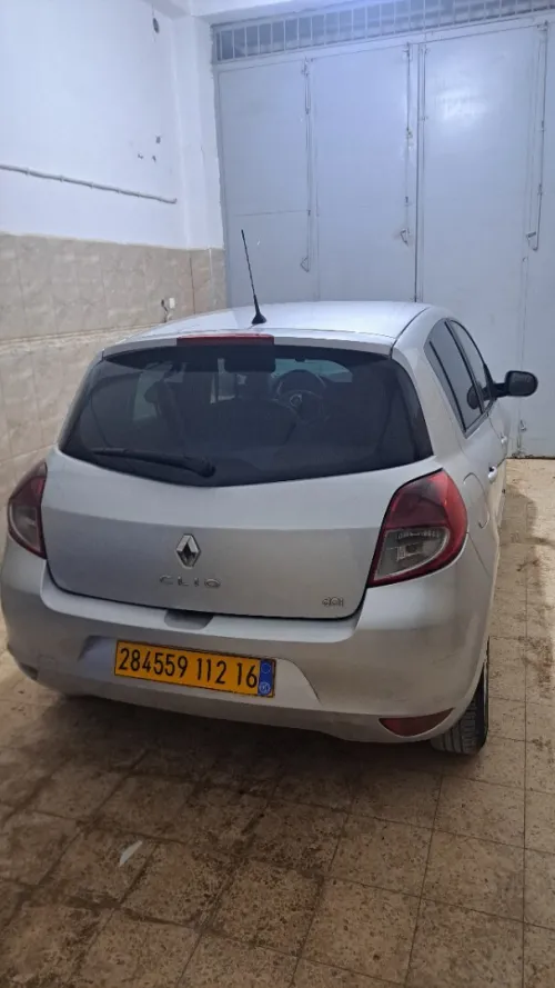 Renault Clio 3 2012 Night and Day