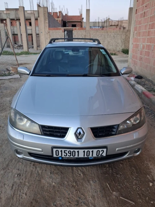 Renault Laguna 2 2001 initial