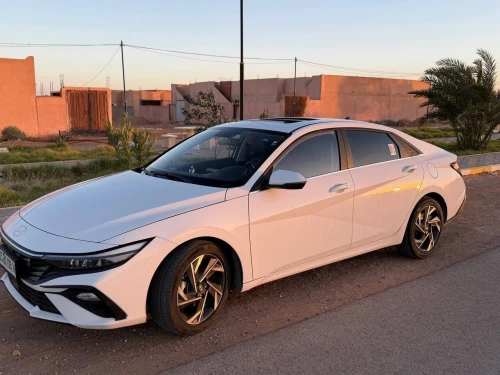 Hyundai Elantra 2025 Glx
