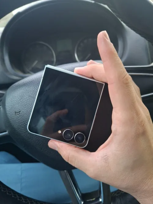 Samsung Z flip 7