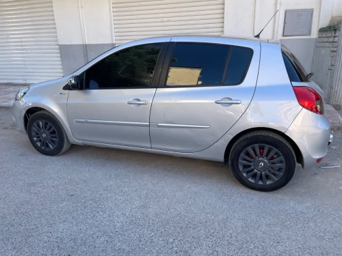 Renault Clio 3 2012 Night and Day