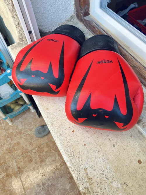 Gant de boxe venum