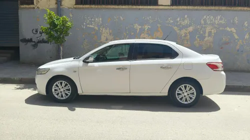Peugeot 301 2015 Allure