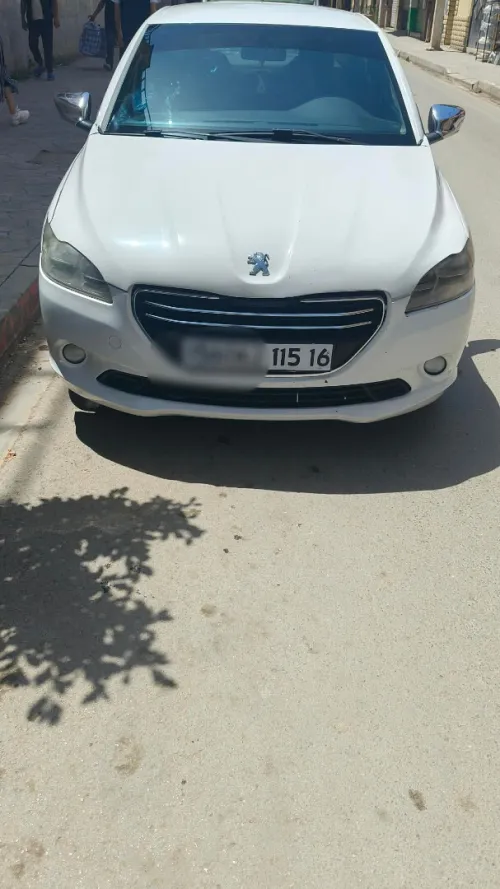 Peugeot 301 2015 Allure