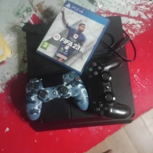 PS4