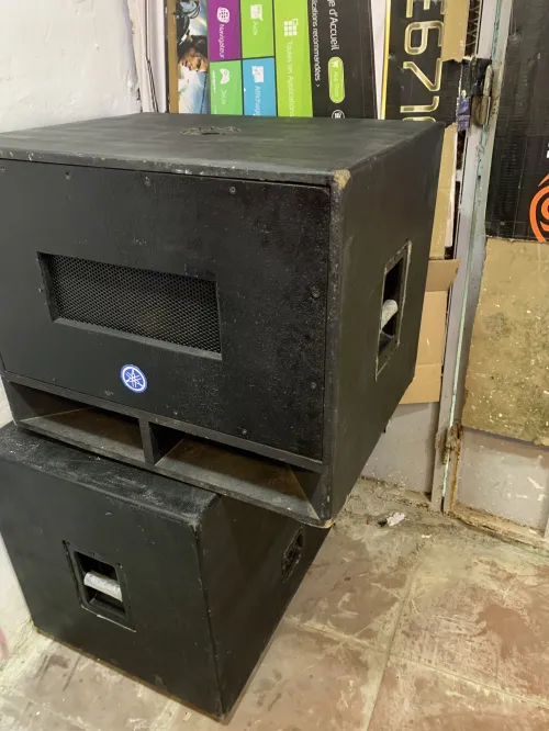 2 kison bass 38 Constantine bommer 600 watt