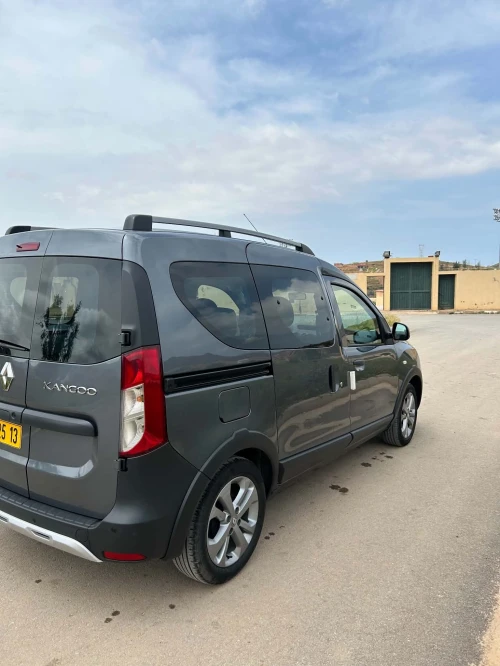 Renault Kangoo 2025 Stepwey