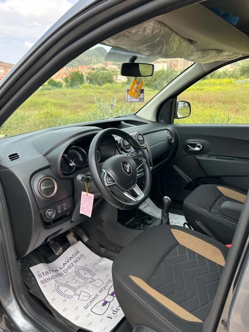 Renault Kangoo 2025 Stepwey