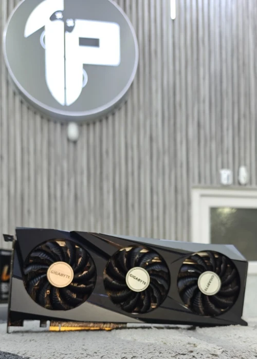 GIGABYTE RX 6700 XT 12GB GAMING OC (USED LIKE NEW)