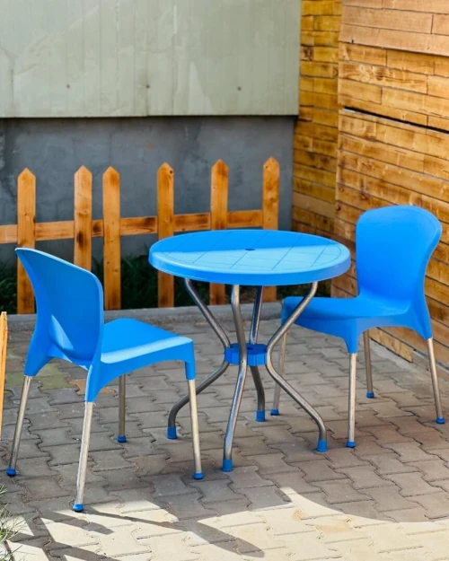 Chaise en plastique