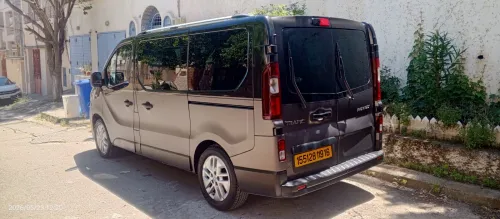 Renault Trafic 2019 8 places