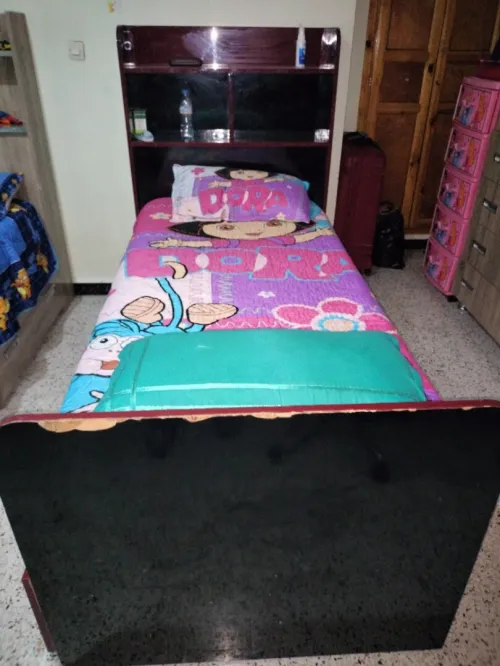 A vendre un lit pour enfant