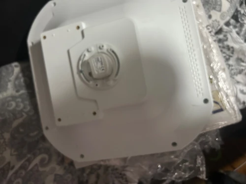 Antenne satellite plate
