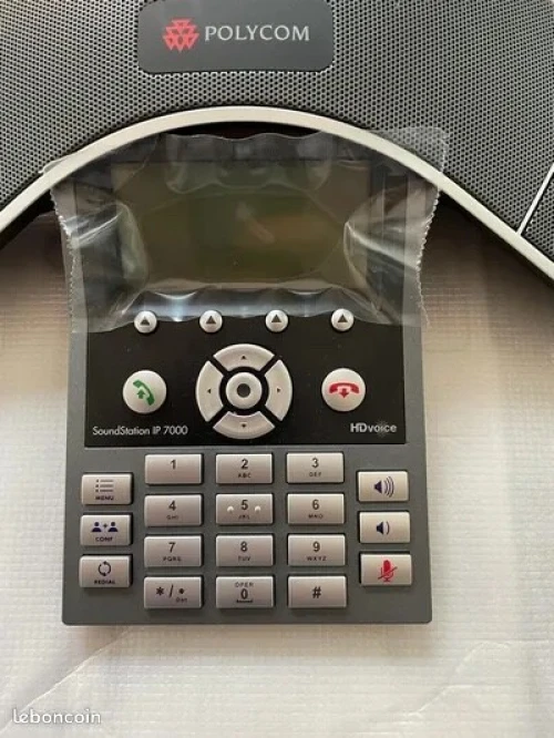 Deux téléphones pieuvres POLYCOM