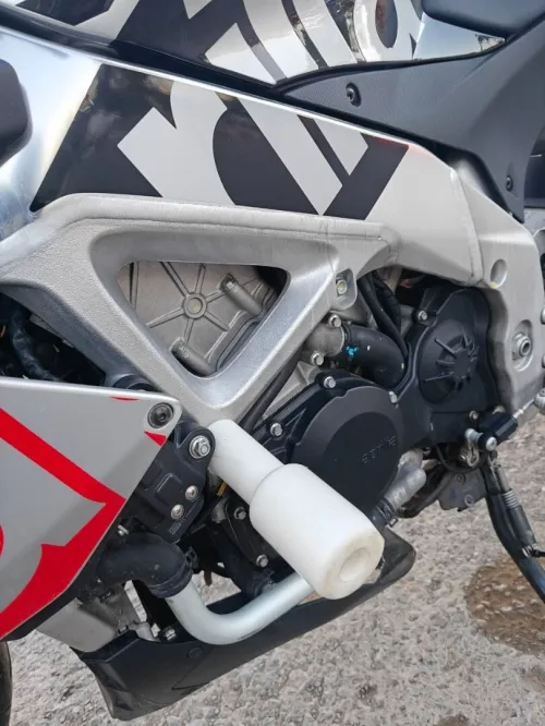 Aprilia Tuono v4 2016