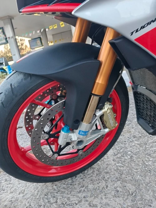 Aprilia Tuono v4 2016