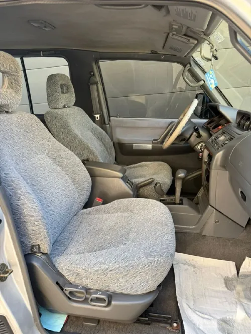 Mitsubishi Pajero Court 2000 