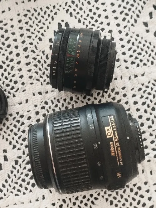 Nikon D5100, Avec accessoires