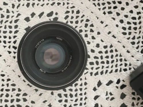 Nikon D5100, Avec accessoires