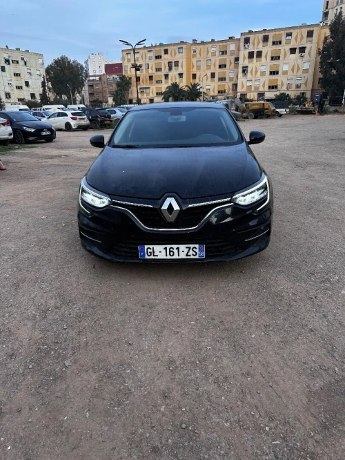 Renault Megane 4  2023 Itens