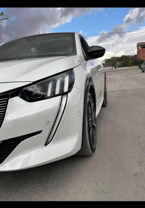 Peugeot 208 2024 GT
