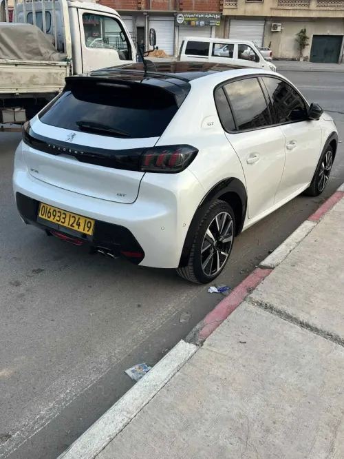 Peugeot 208 2024 GT