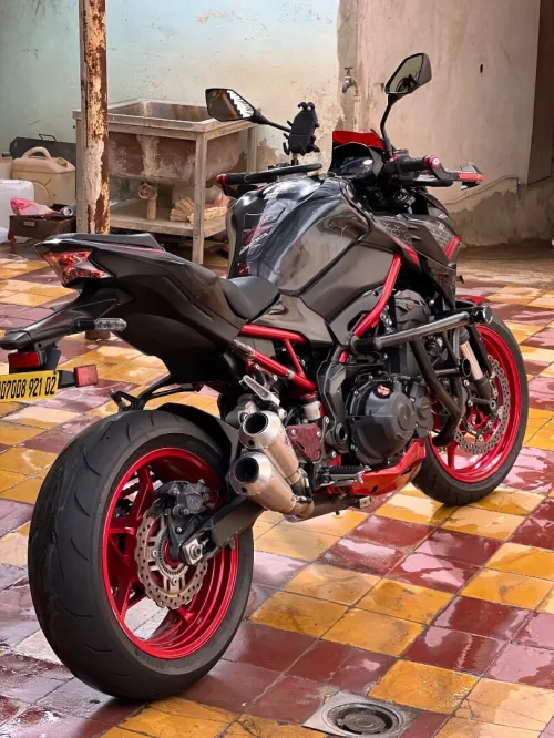 Kawasaki Z900 