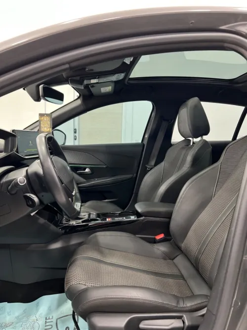 Peugeot 208 2024 GT