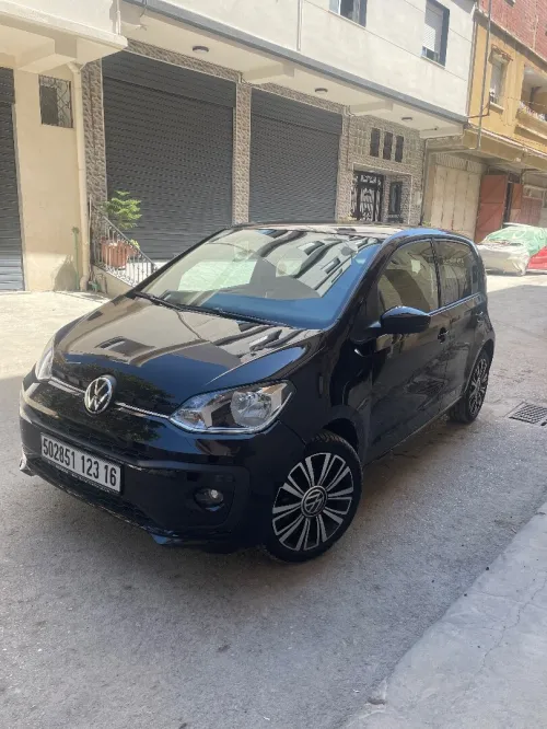 Volkswagen Up 2023 Active