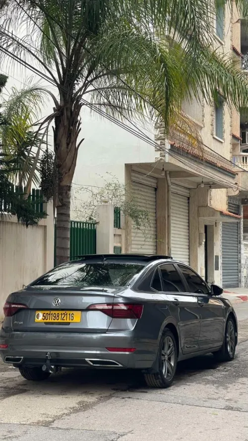 Volkswagen Jetta 2021 R-line