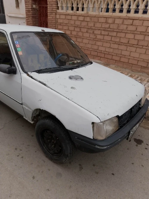 Peugeot 205 1985 205