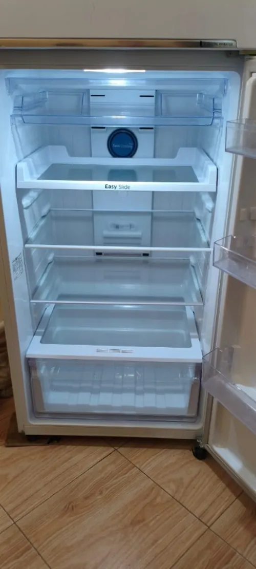 Réfrigérateur Samsung 240 litres