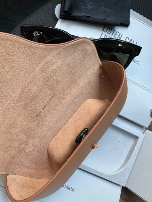 RAYBAN meta smart glasses 