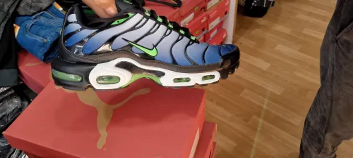 Nike SHOX