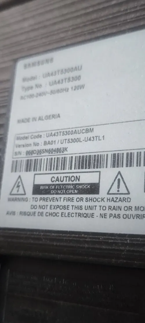 Samsung hs - dalle cassee pour pieces seulemeent