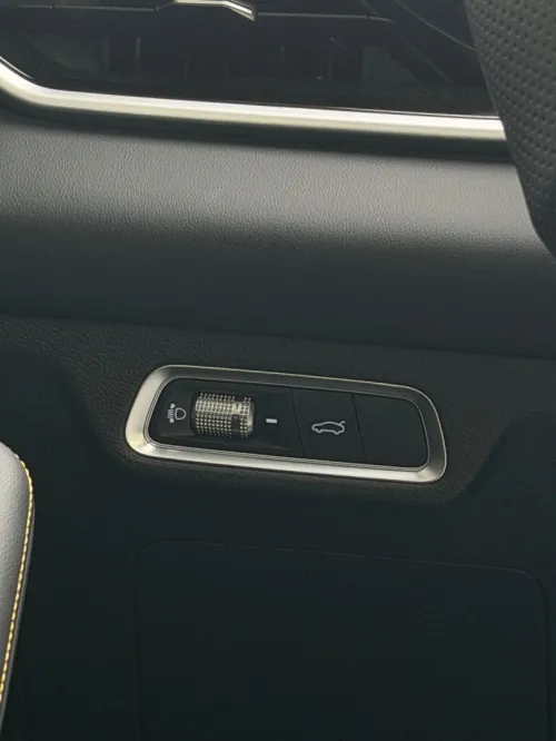 Geely Coolray 2025 