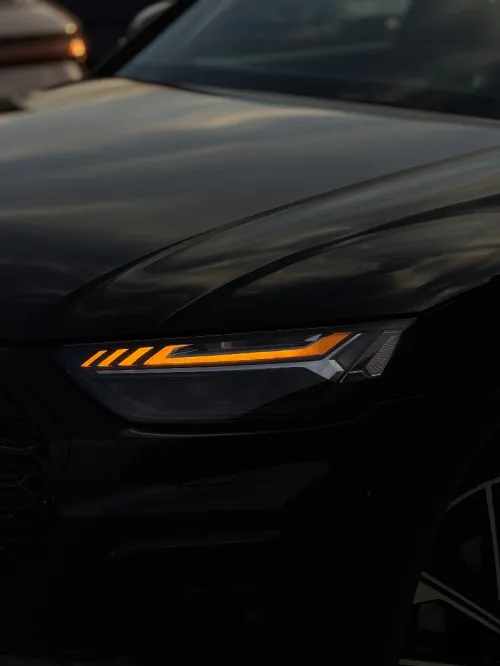 Audi Q5 2023 S lien
