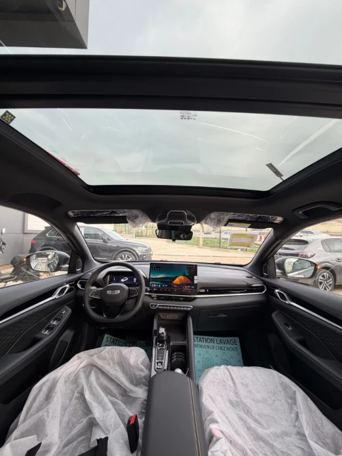 Geely Coolray 2026 