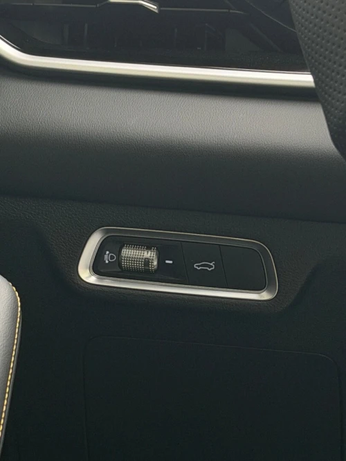 Geely Coolray 2025 