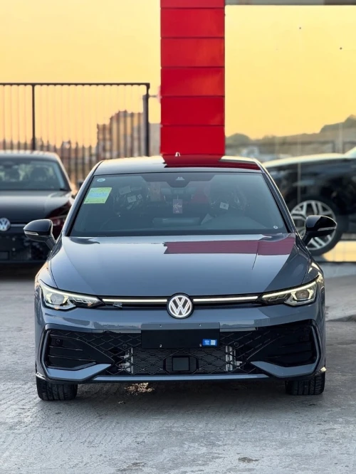 Volkswagen Golf 8.5 2025 