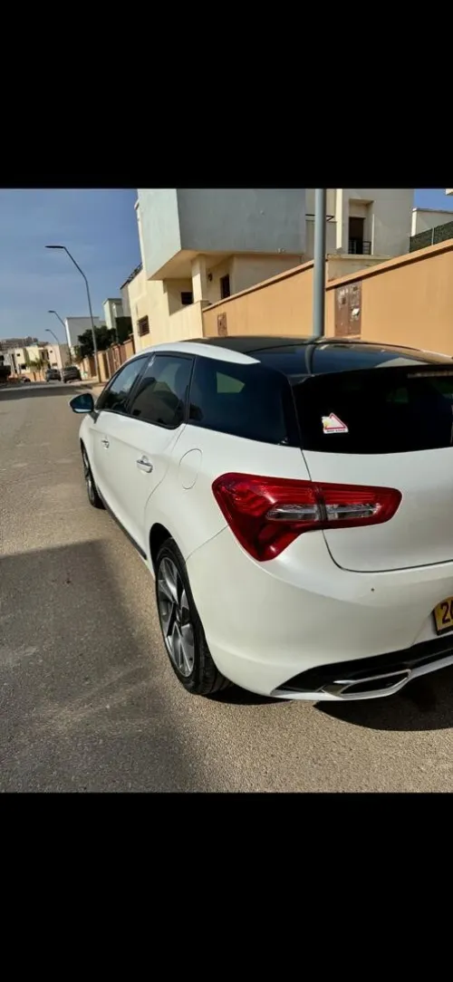 DS DS5 2013 DS5